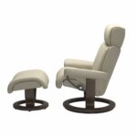 Stressless® Magic (S) Classic chair with footstool - Image 2