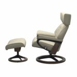 Stressless® Skyline (S) Signature chair with footstool - Image 2