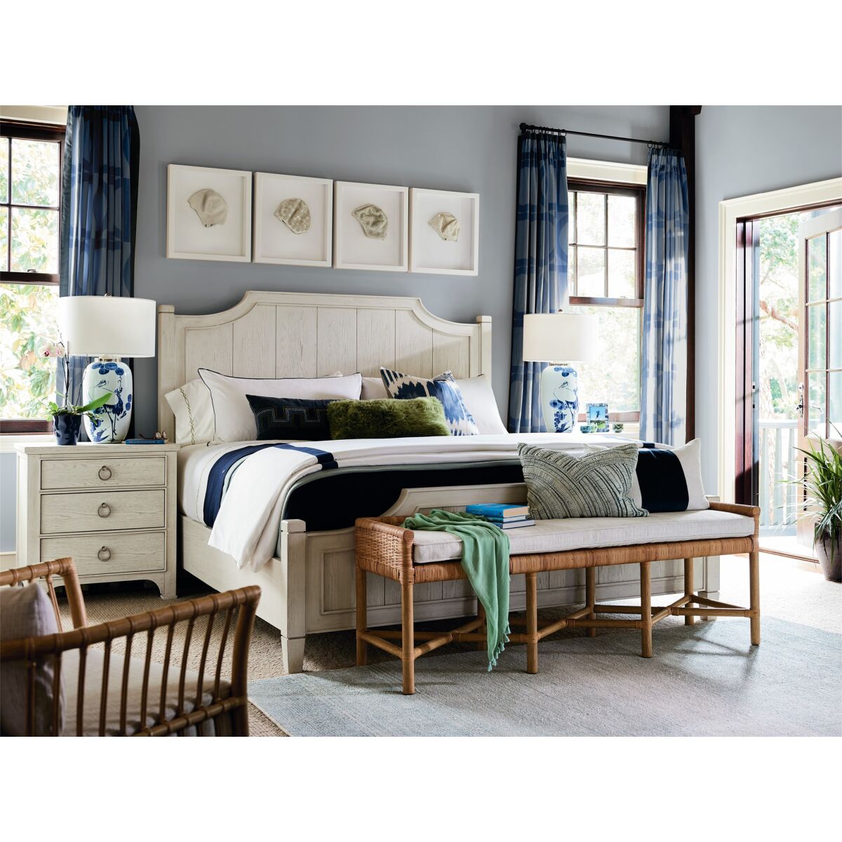 Escape-coastal Living Surfside Queen Bed Beds Universal Furniture 6